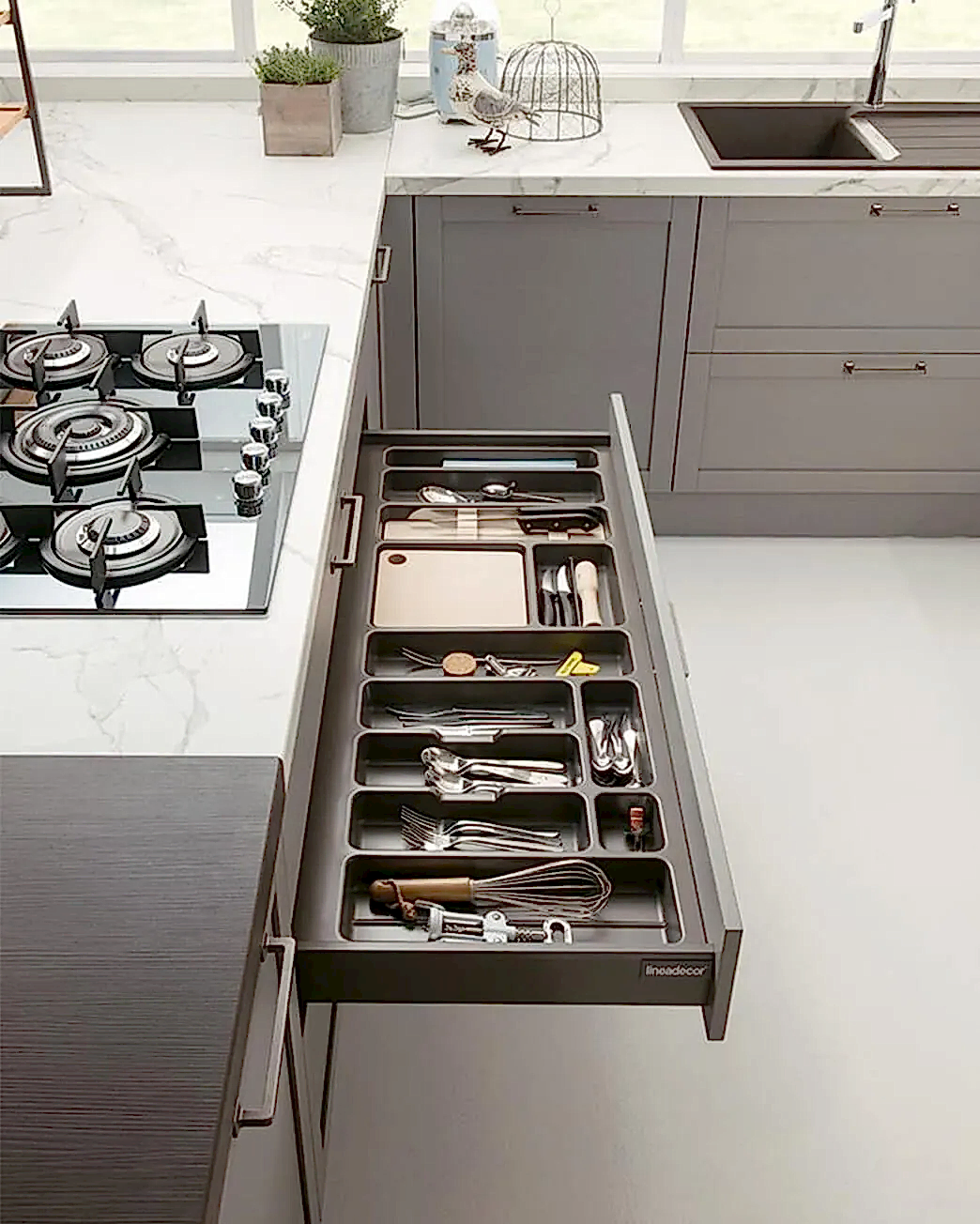 Koyu Gri Plastik Çatal Kaşıklık