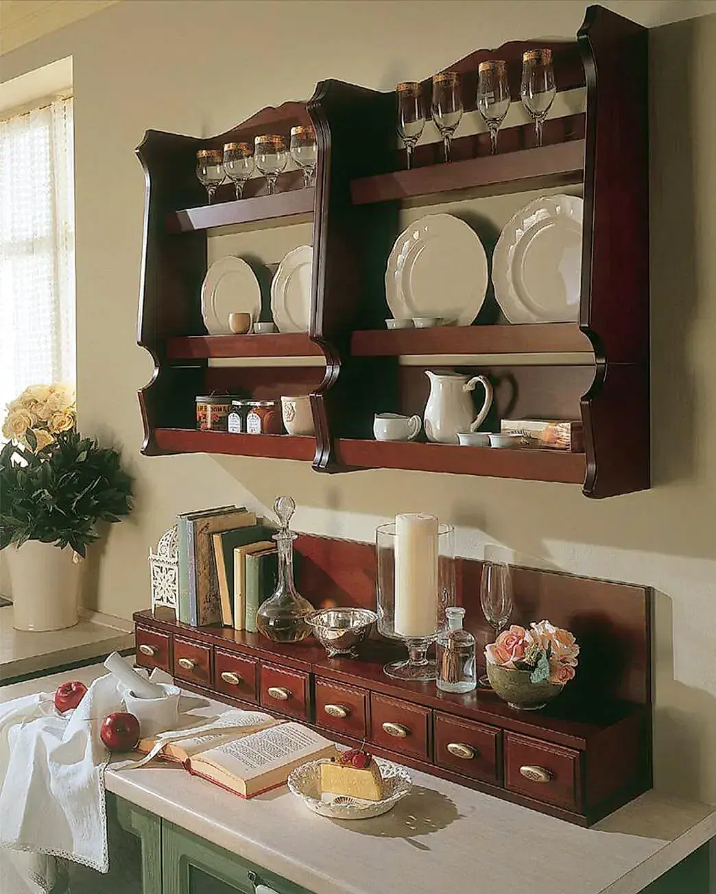 Ahşap Tabaklık Rafı