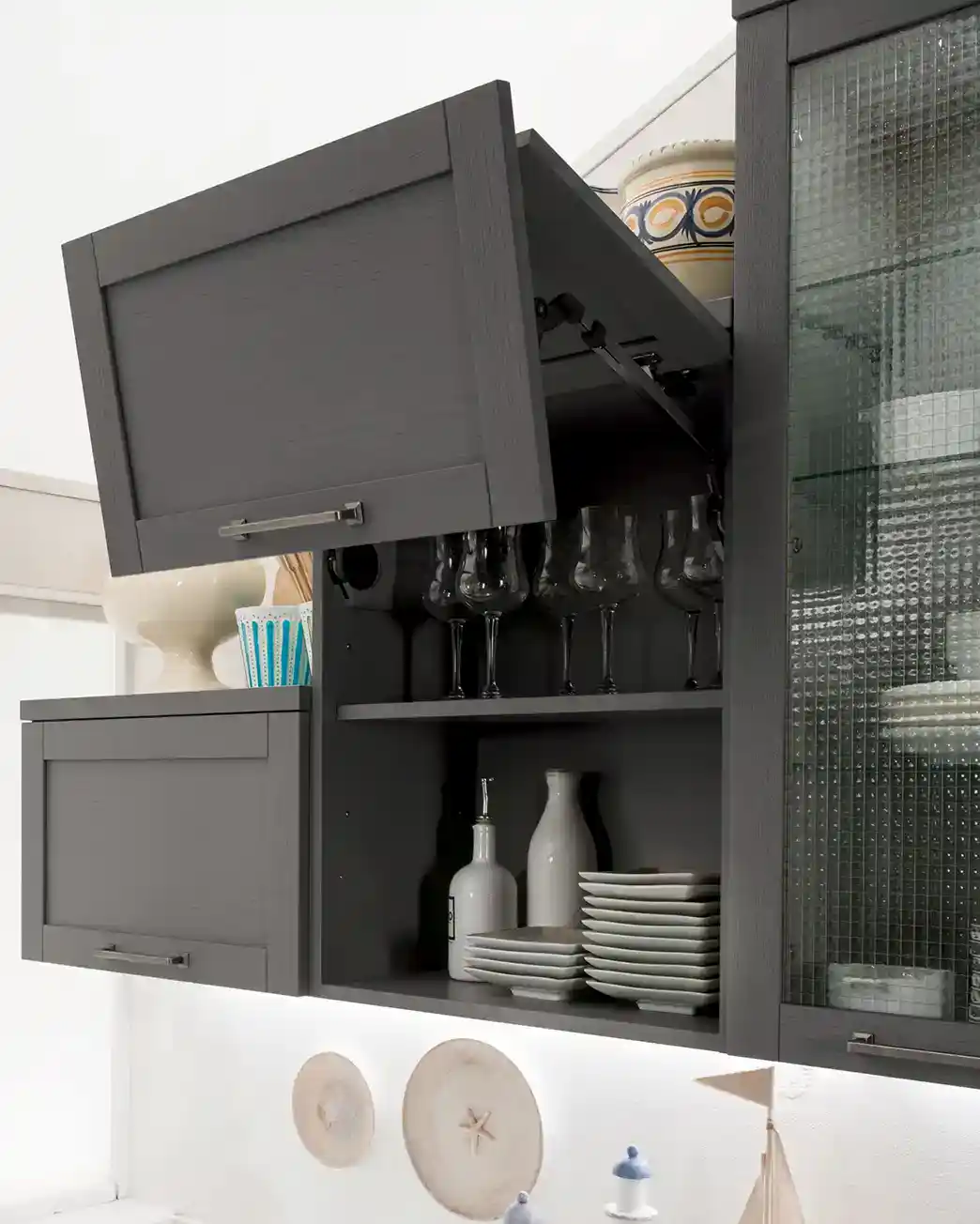 Katlanır Düşey Açılır Üst Dolap